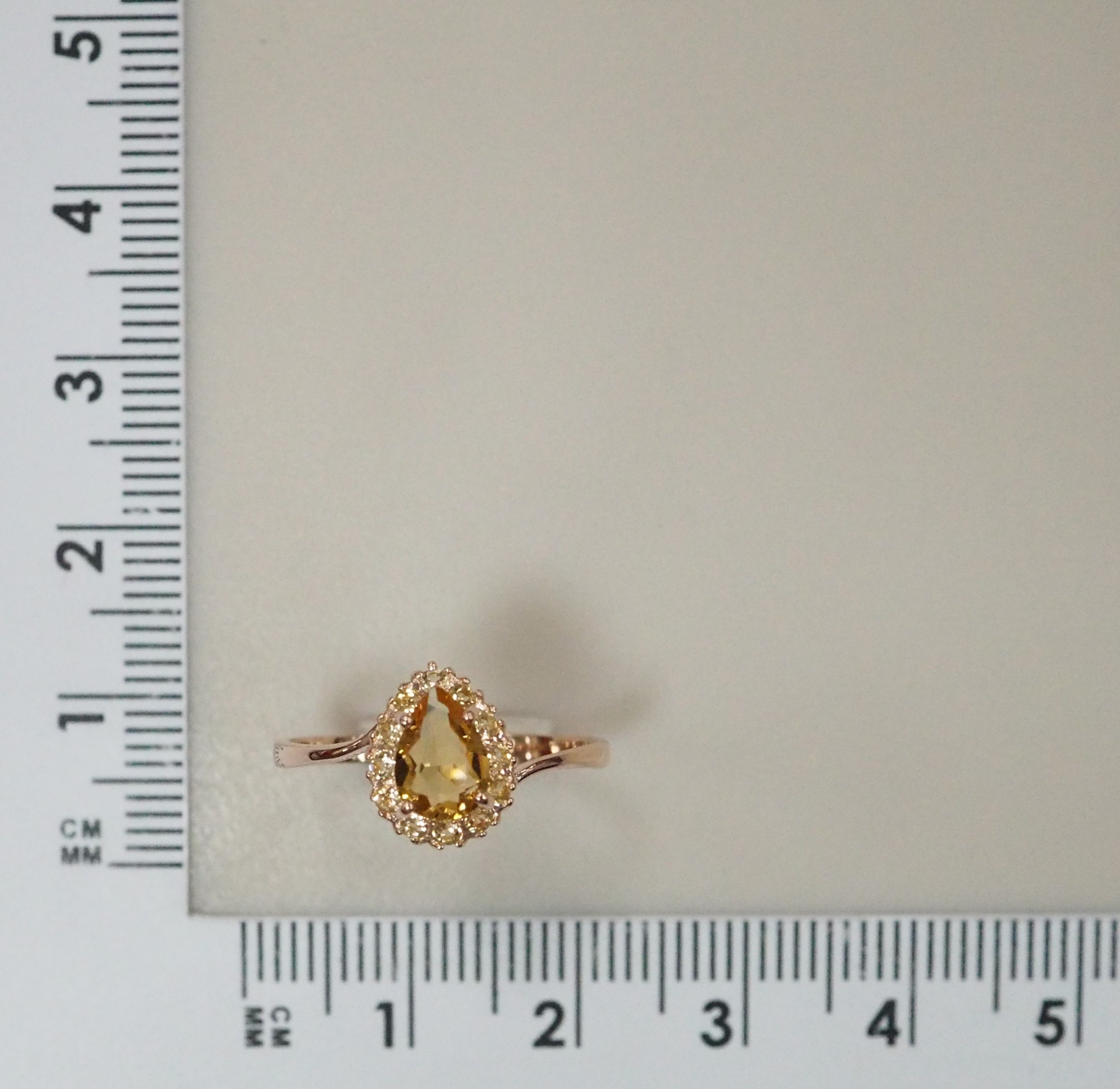 Серебряное кольцо с цитринами